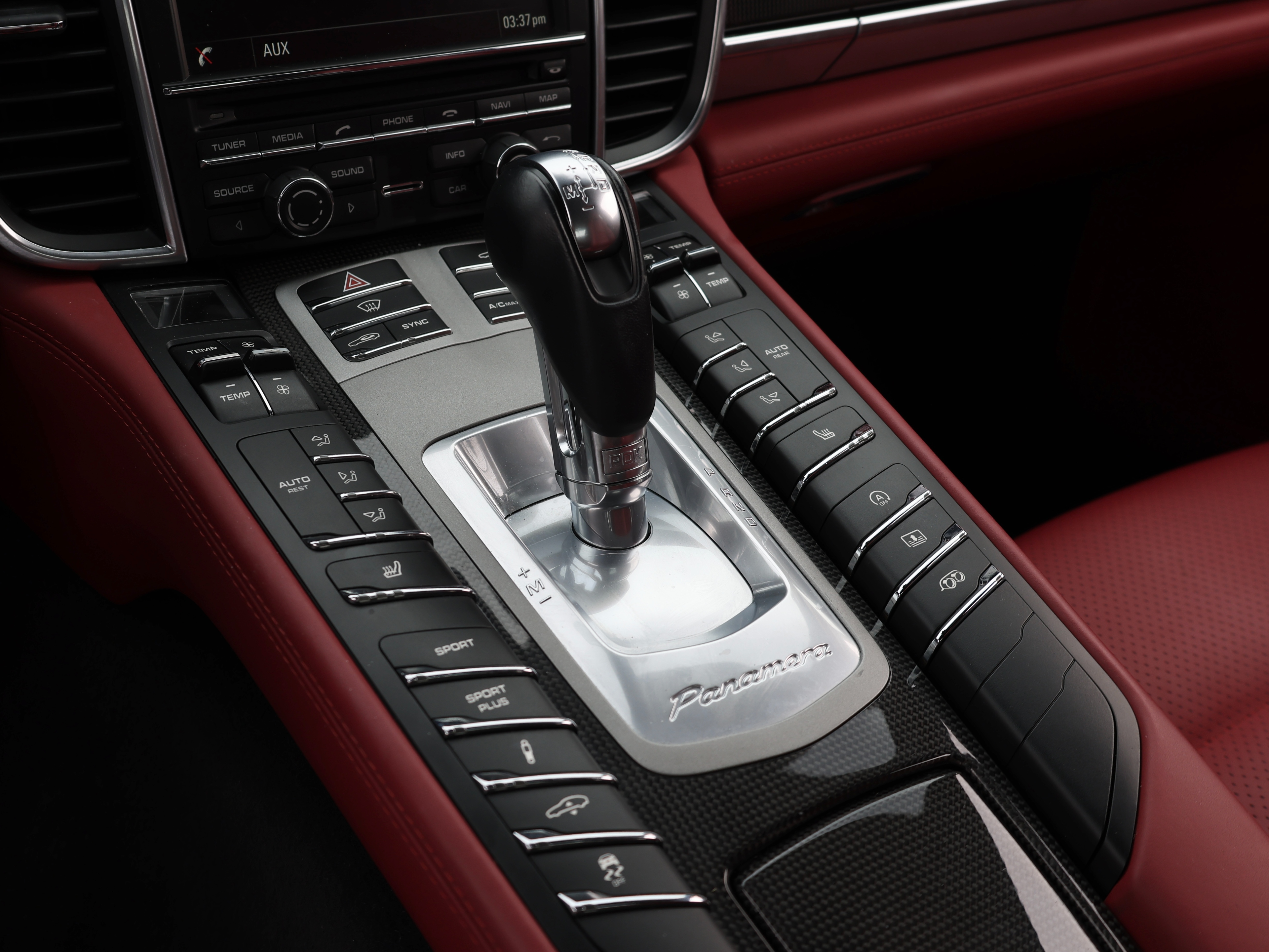 2016 Porsche panamera gts - Image 10